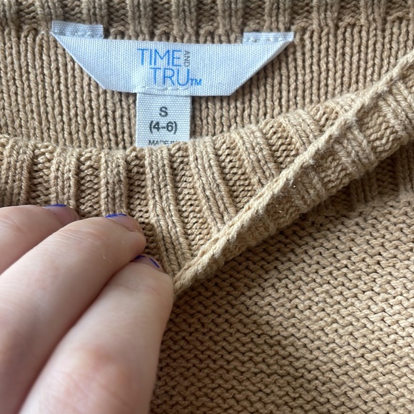 Sweater - Picture 2 of 2